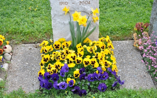 Urnengrab Frühling, Variante C